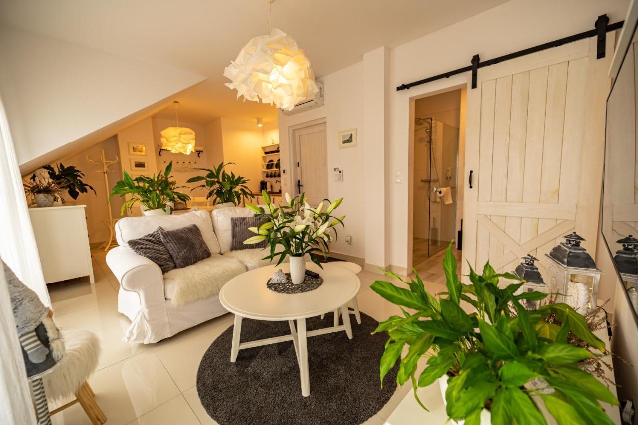 Apartamenty Ceglana 1 A Zielona Gora  Bagian luar foto
