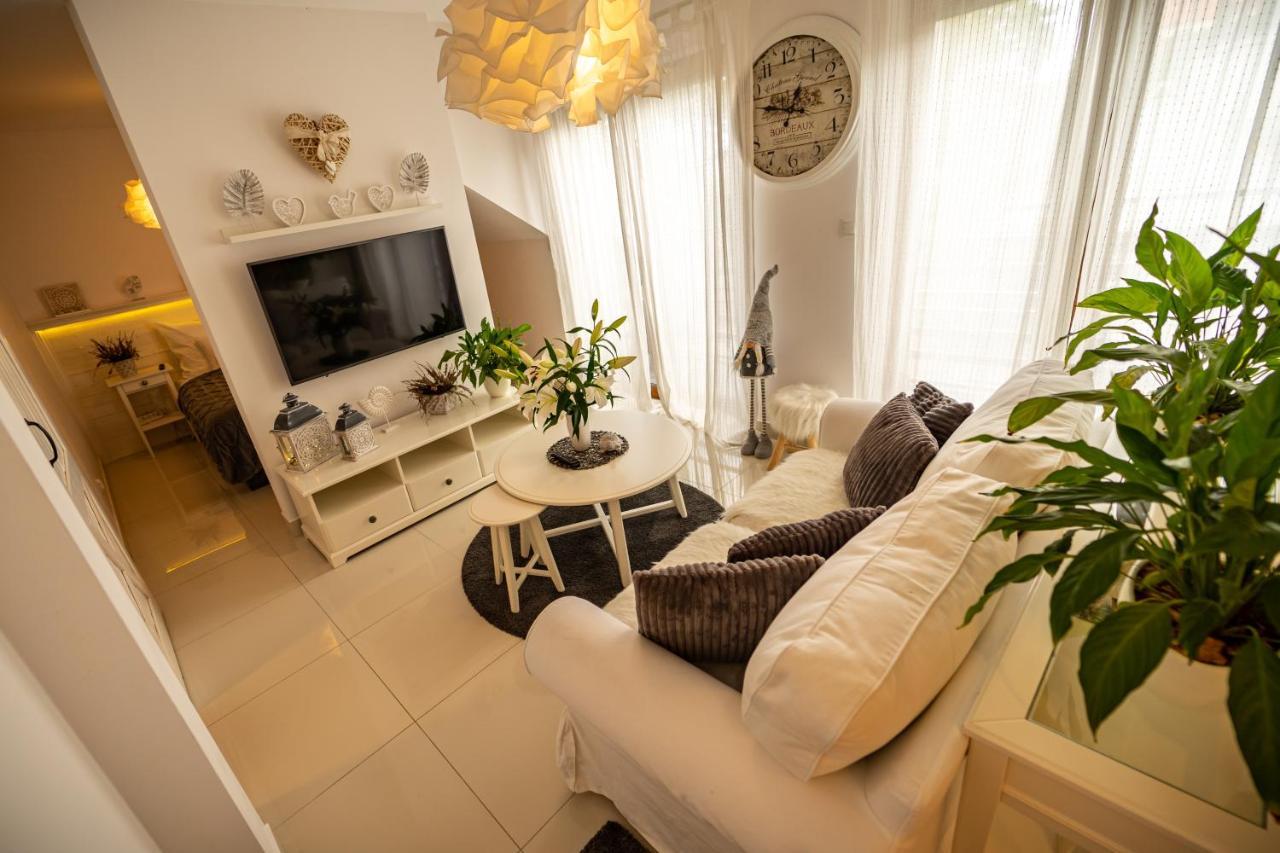 Apartamenty Ceglana 1 A Zielona Gora  Bagian luar foto