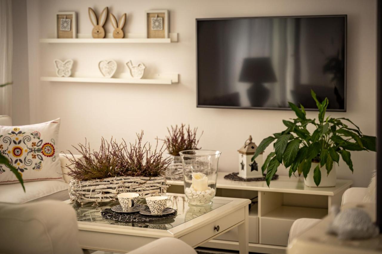 Apartamenty Ceglana 1 A Zielona Gora  Bagian luar foto